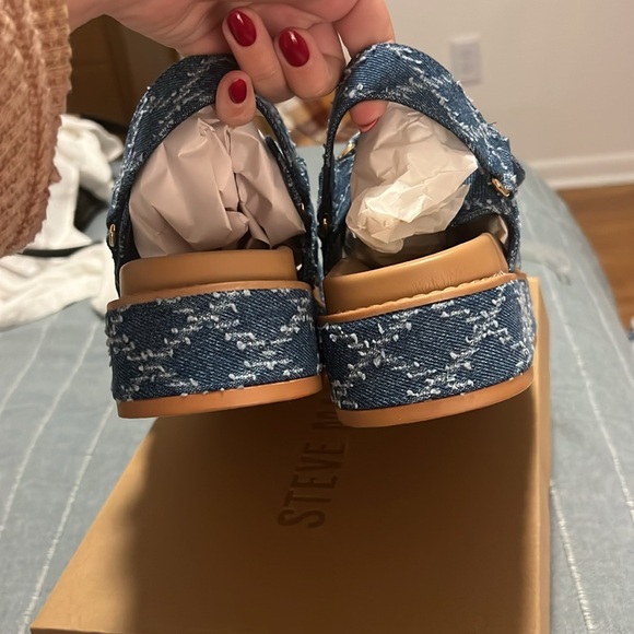 Steve Madden BigMona sandal - Picture 4 of 6